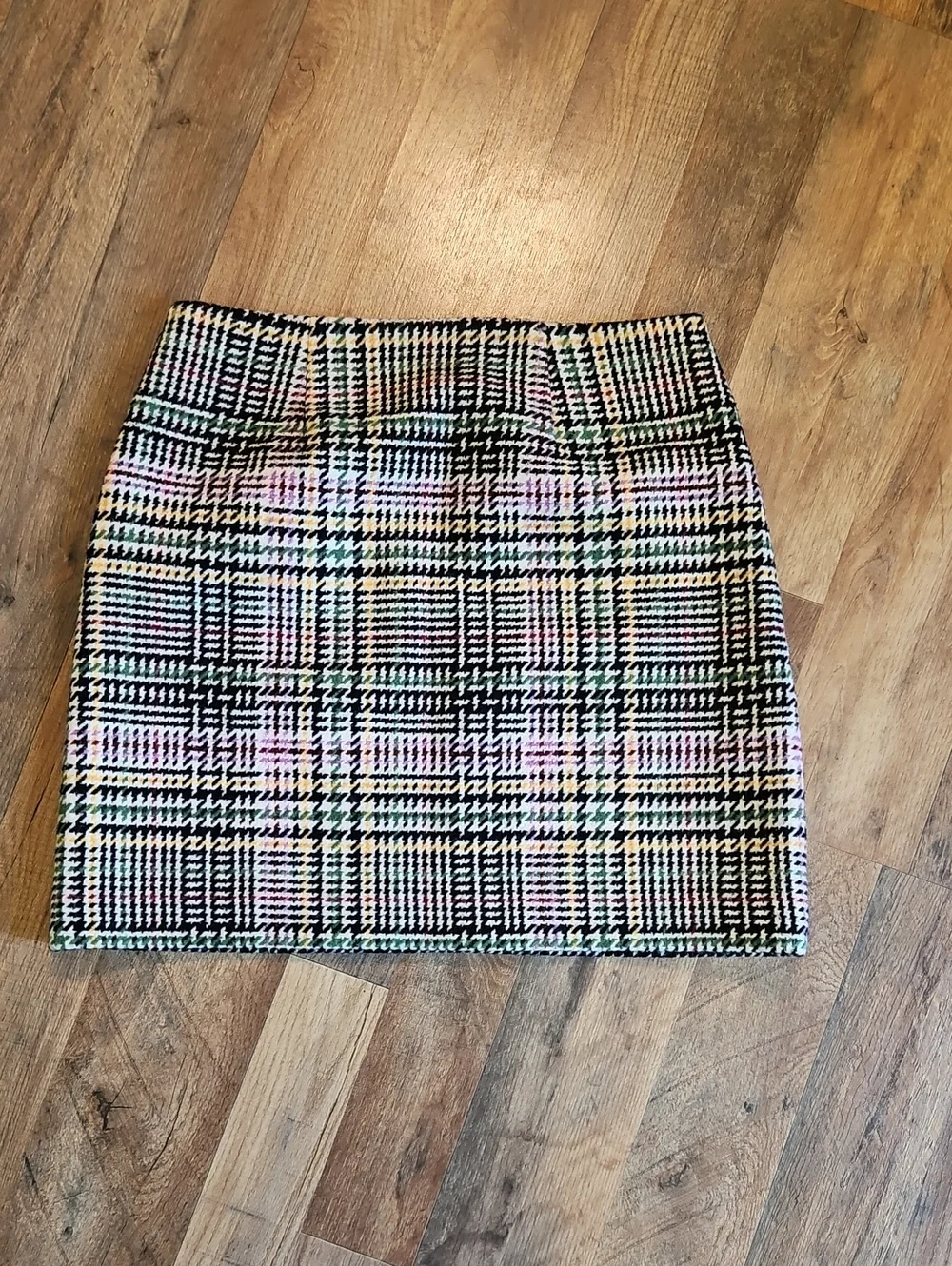 👗LOFT Pastel Plaid Mini Skirt
